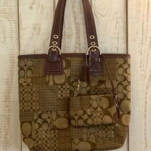 COPY - Coach shoulder strap bag. Great condition .